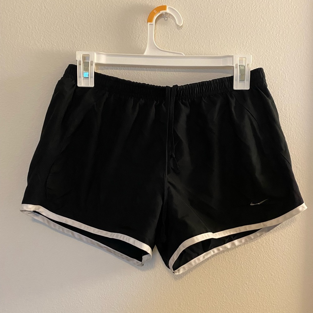 Nike running short